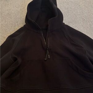 woman’s lulu jacket